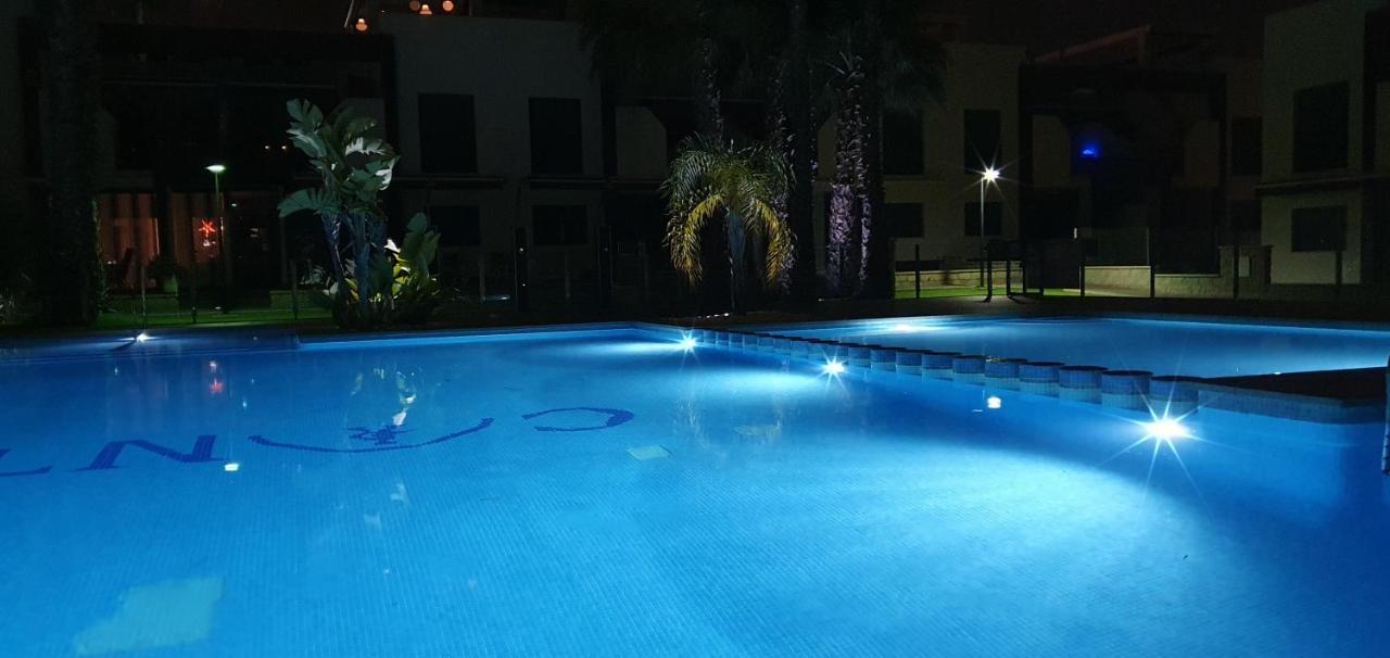 Oasis Beach Οριουέλα Εξωτερικό φωτογραφία